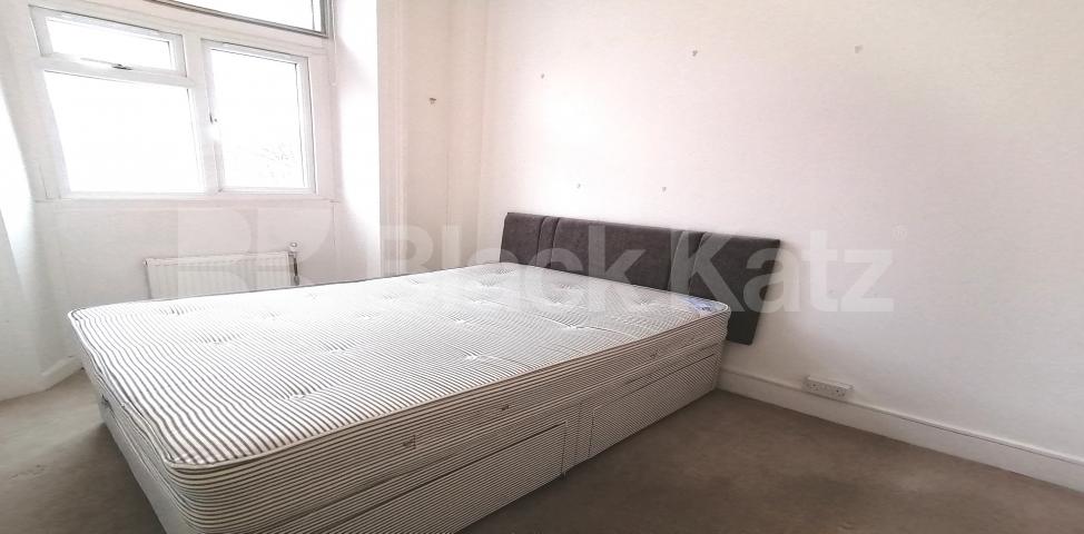 			LET, Studio Apartment, 1 bath, 0 reception Flat			 Warwick Square , Pimlico